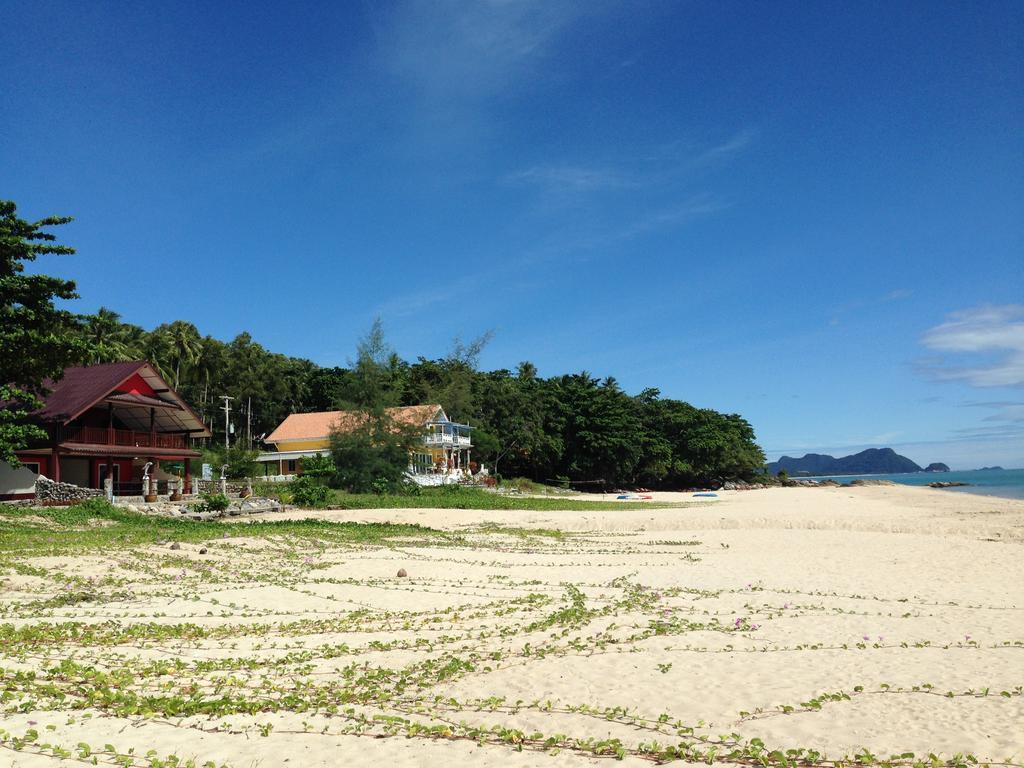 Sea Breeze House, Naiplao Beach Hotel Khanom Værelse billede