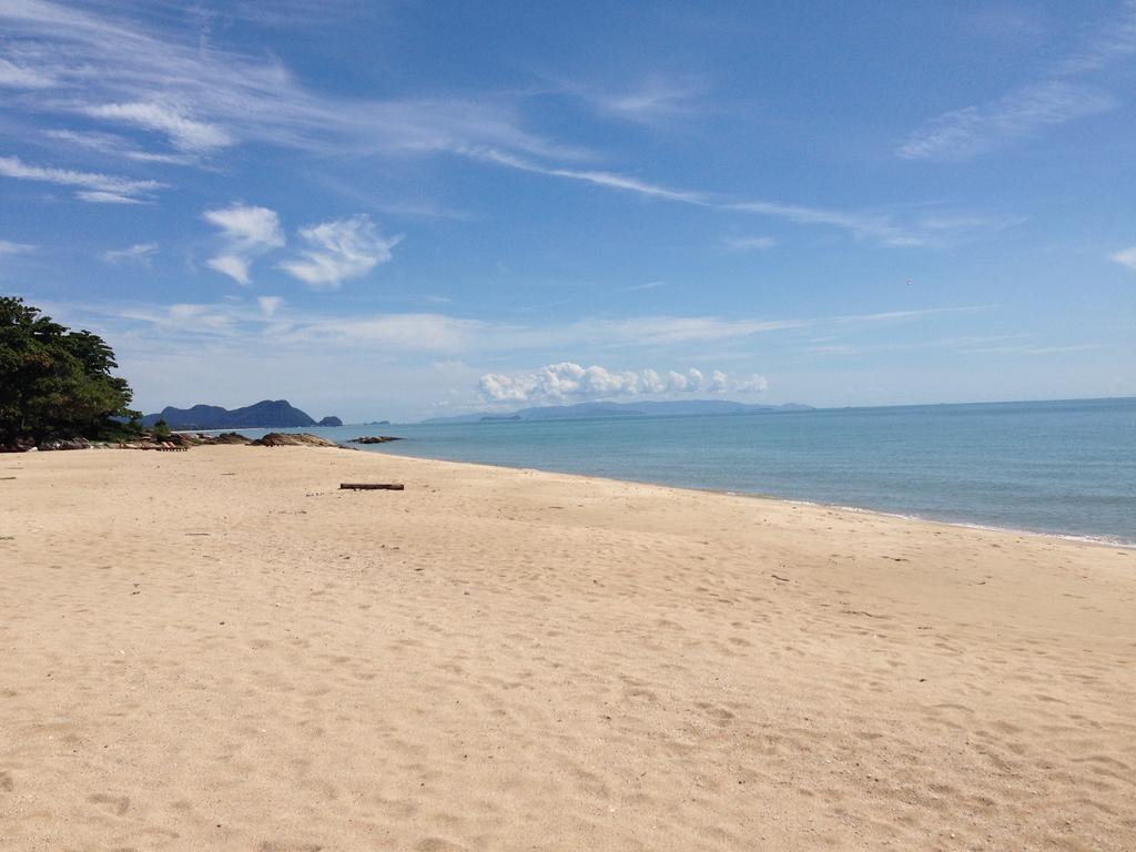 Sea Breeze House, Naiplao Beach Hotel Khanom Værelse billede